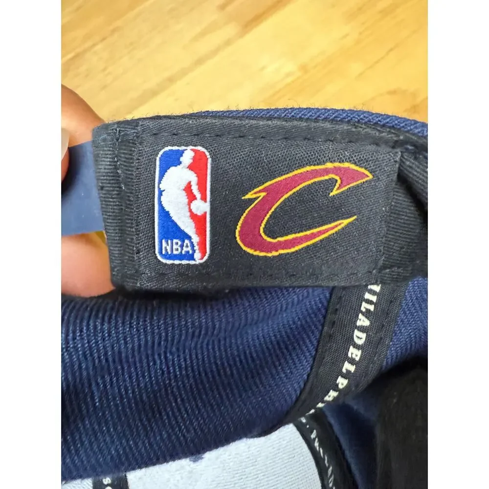 Cleveland Cavaliers NBA Mitchell &‎ Ness Snapback Hat Navy Blue C Logo 20% Wool